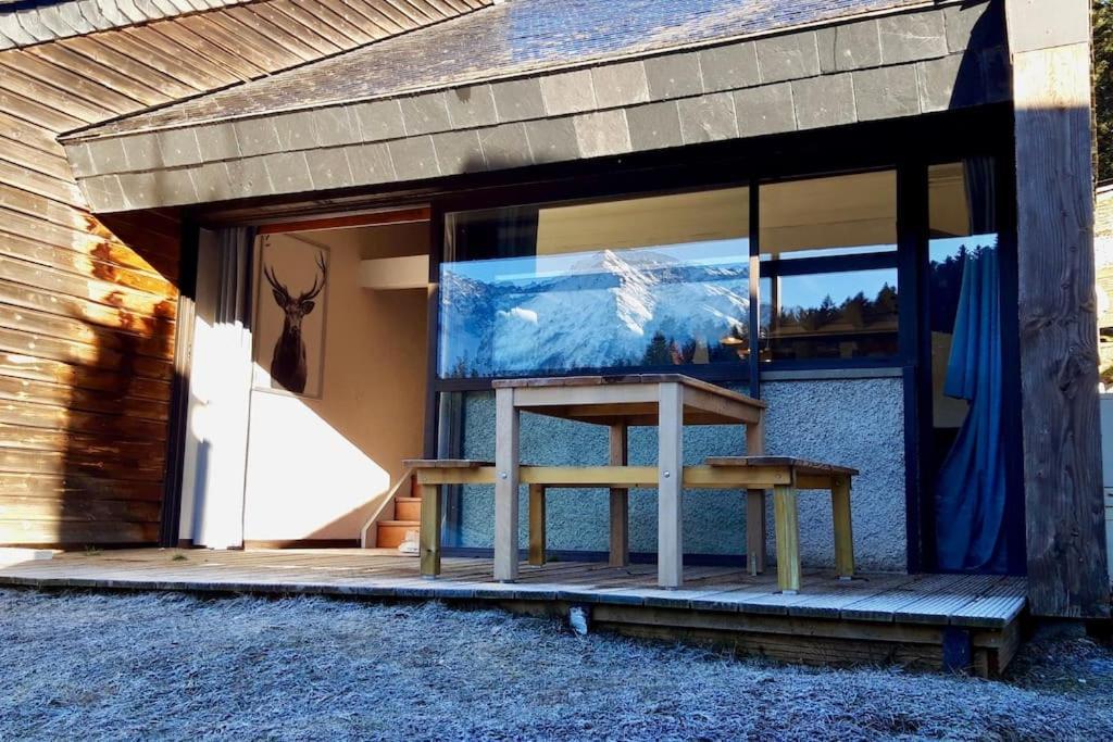 La Cabane Du Cerf A Payolle Campan Exterior photo